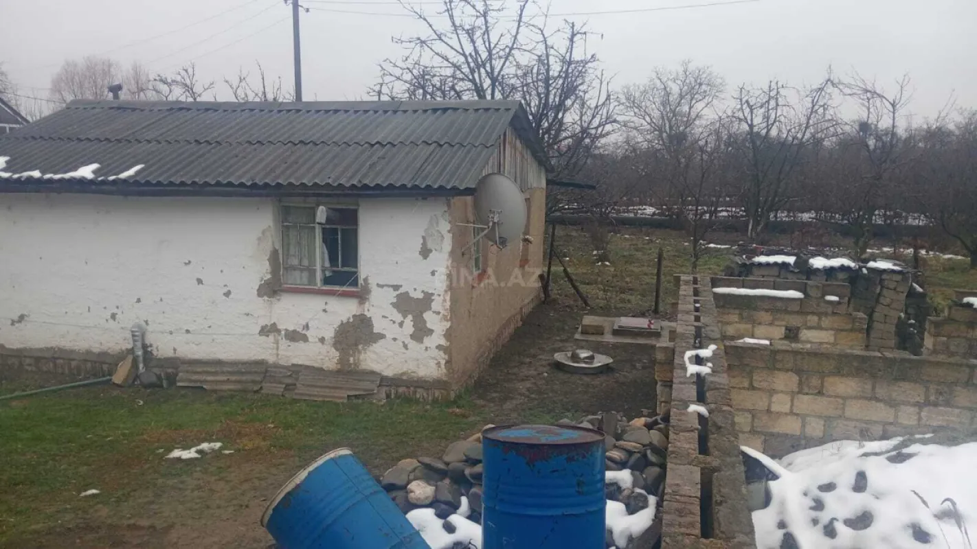 Satılır torpaq sahəsi 10 m²