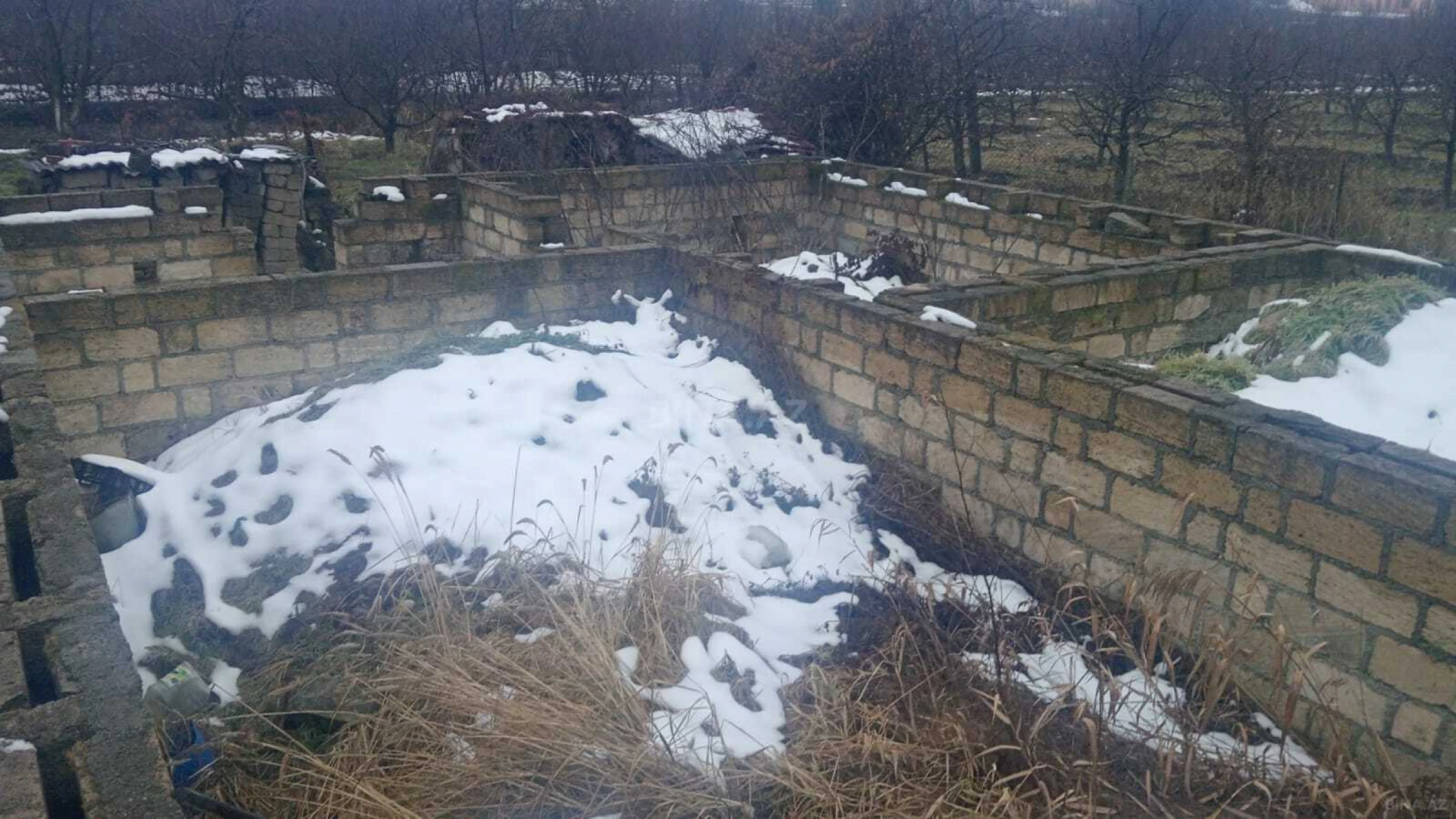 Satılır torpaq sahəsi 10 m²