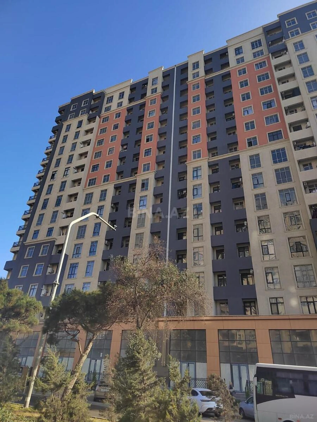 Satılır 2 otaqlı mənzil 63 m²