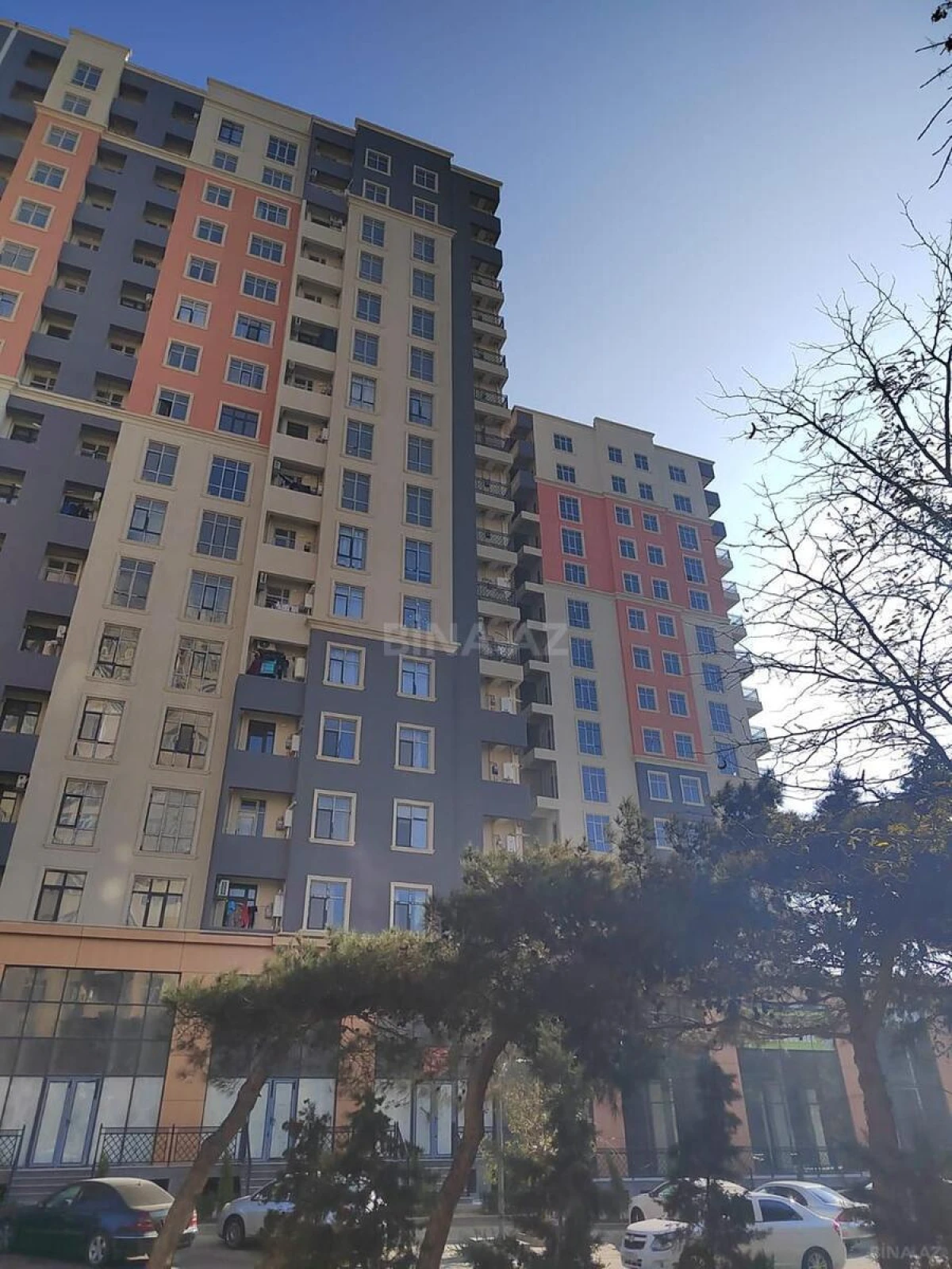 Satılır 2 otaqlı mənzil 63 m²