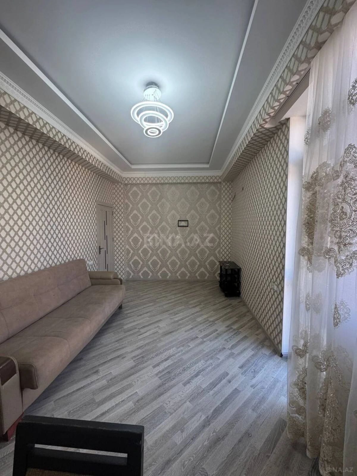 Satılır 2 otaqlı mənzil 56 m²