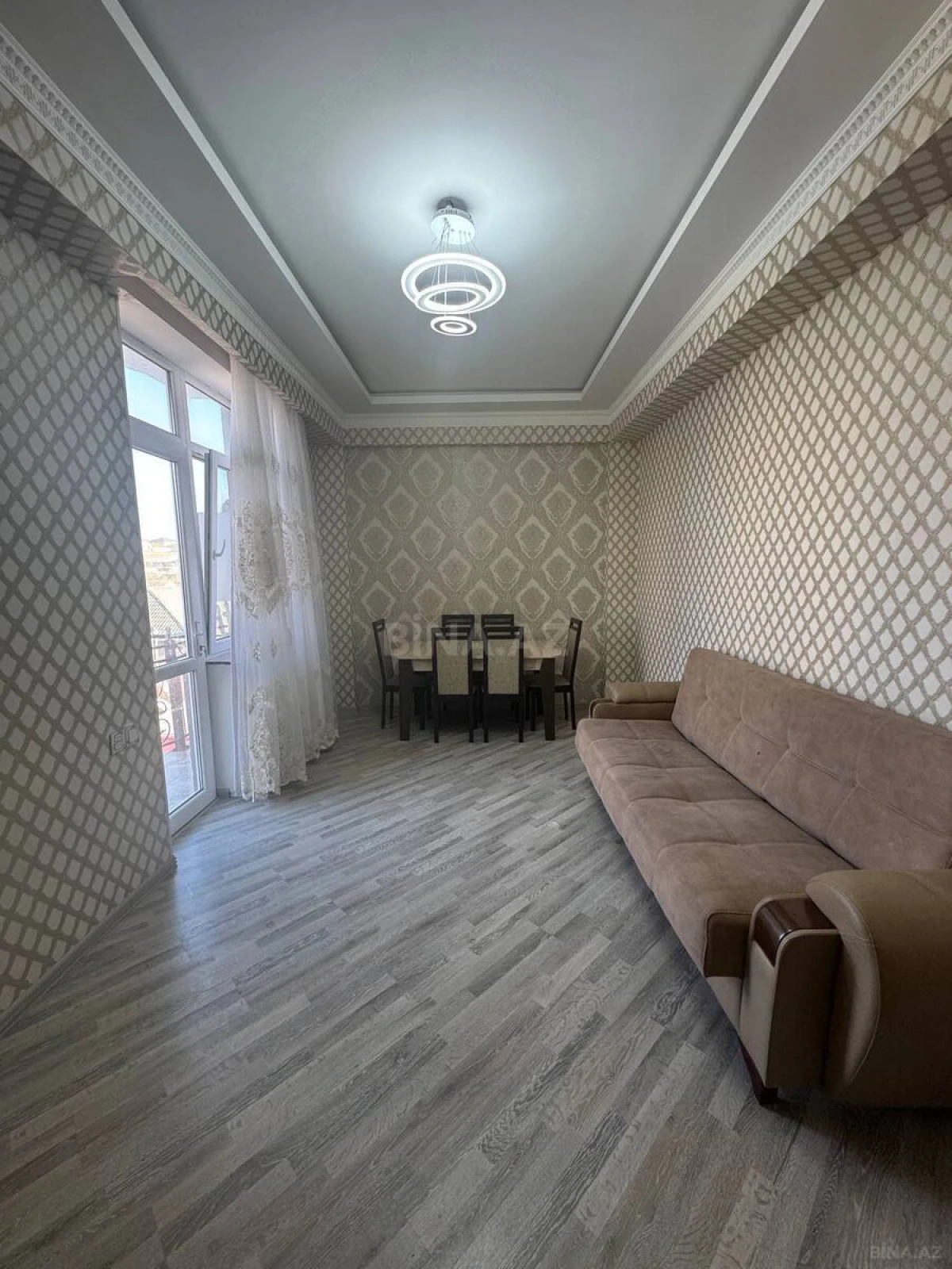 Satılır 2 otaqlı mənzil 56 m²