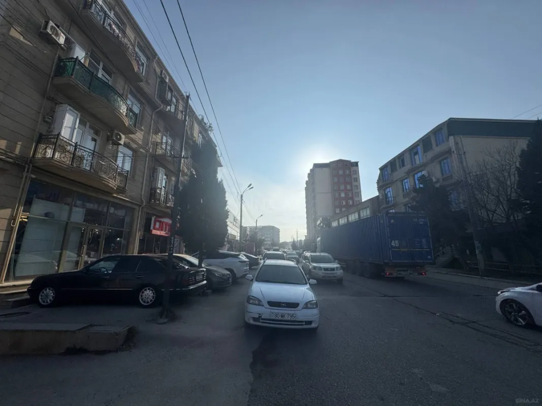 Satılır 2 otaqlı mənzil 56 m²