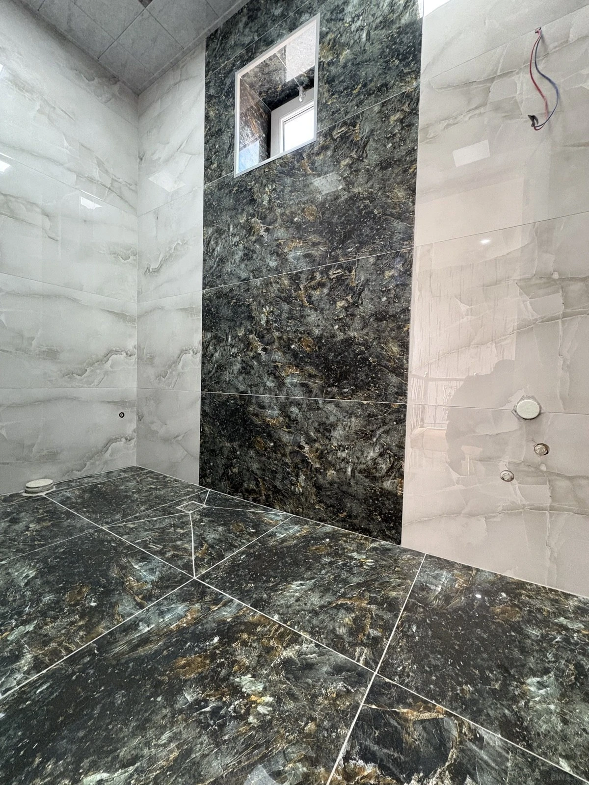 Satılır 5 otaqlı həyət evi 210 m²