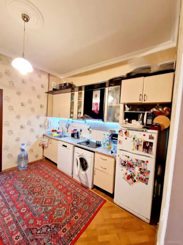 Satılır 2 otaqlı mənzil 62 m²