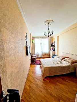 Satılır 2 otaqlı mənzil 62 m²