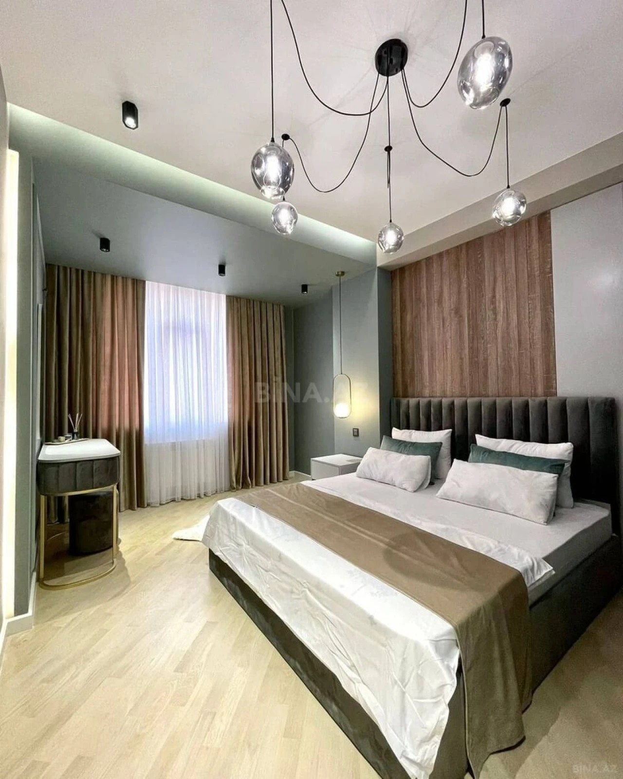 Kirayə verilir 2 otaqlı mənzil 80 m²