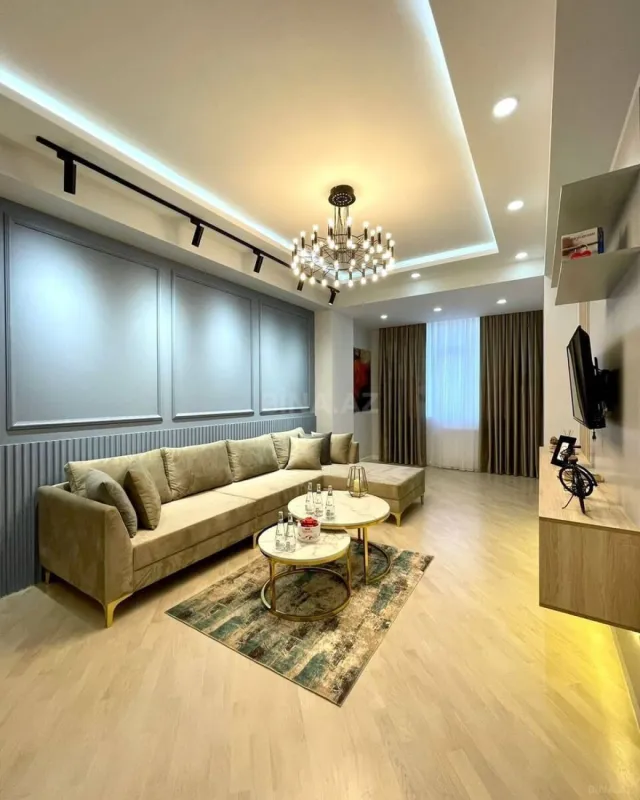 Kirayə verilir 2 otaqlı mənzil 80 m²