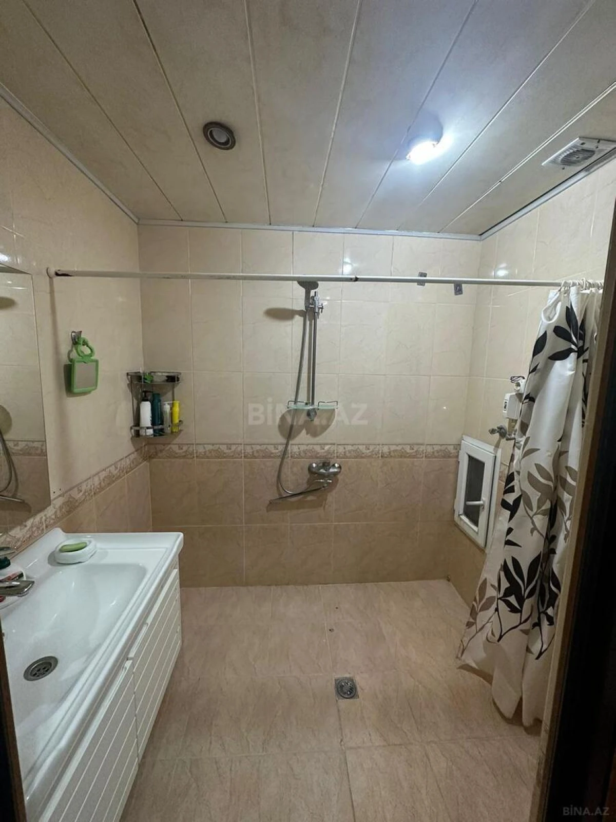 Satılır 3 otaqlı mənzil 116 m²