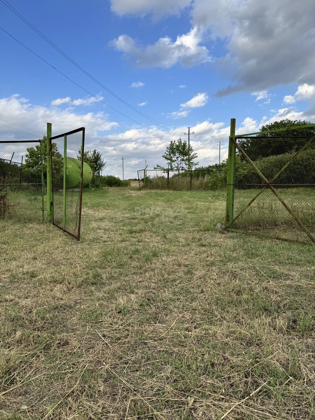 Satılır torpaq sahəsi 400 m²