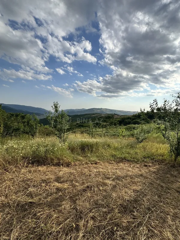 Satılır torpaq sahəsi 400 m²