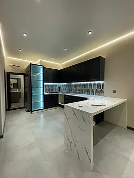 Satılır 3 otaqlı mənzil 116 m²