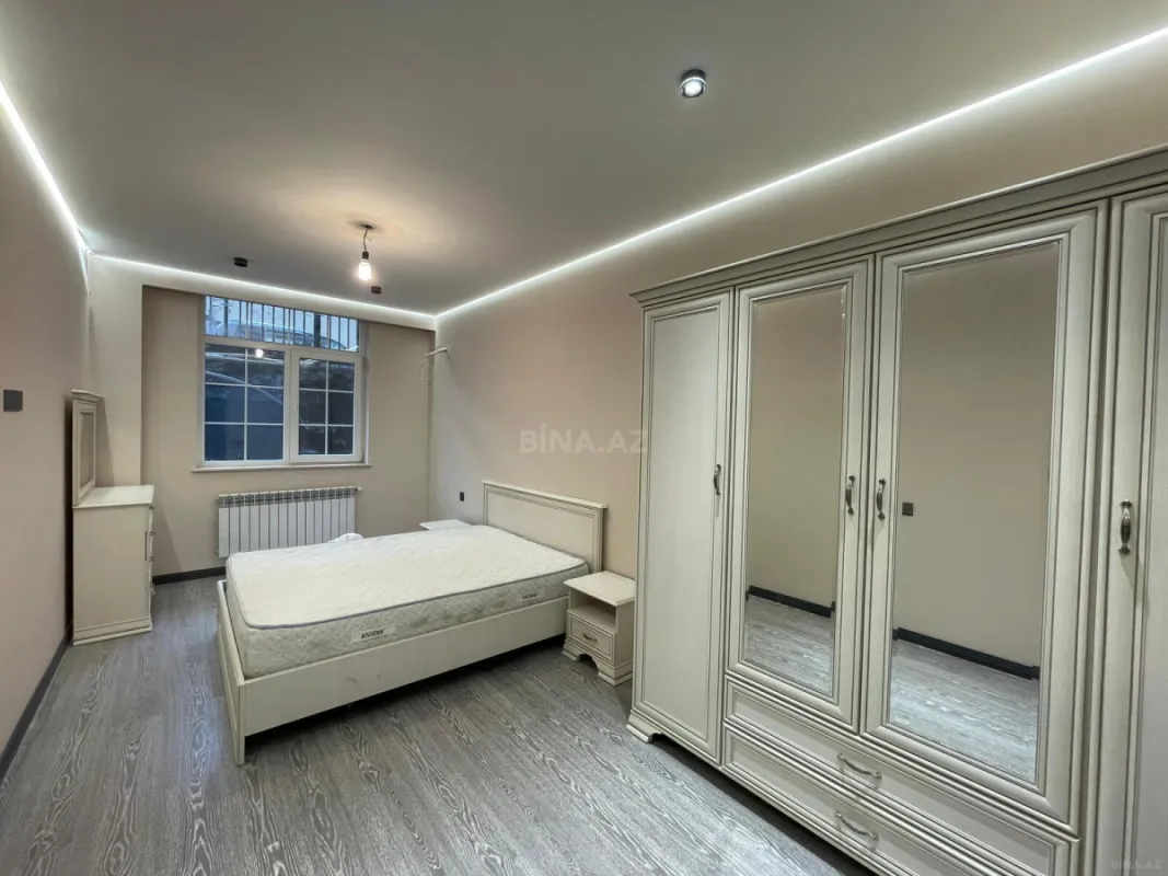 Satılır 3 otaqlı mənzil 116 m²