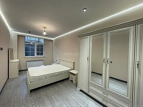 Satılır 3 otaqlı mənzil 116 m²