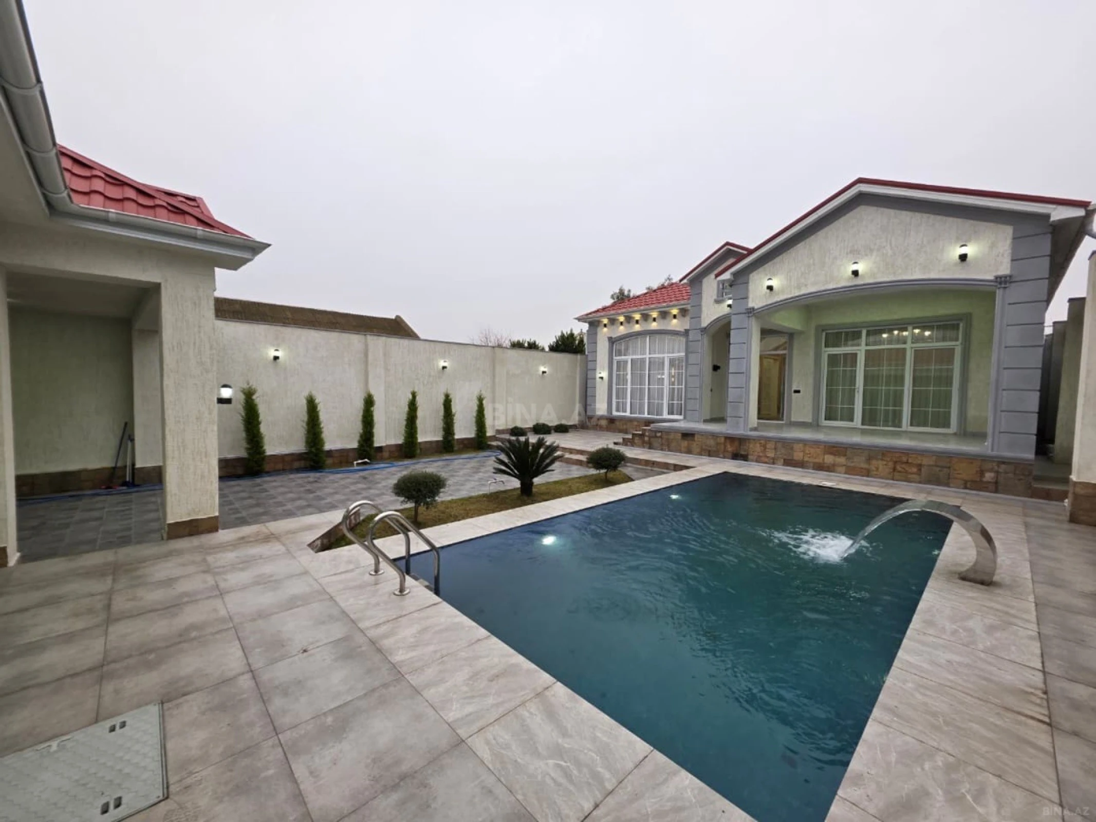 Satılır 4 otaqlı həyət evi 150 m²