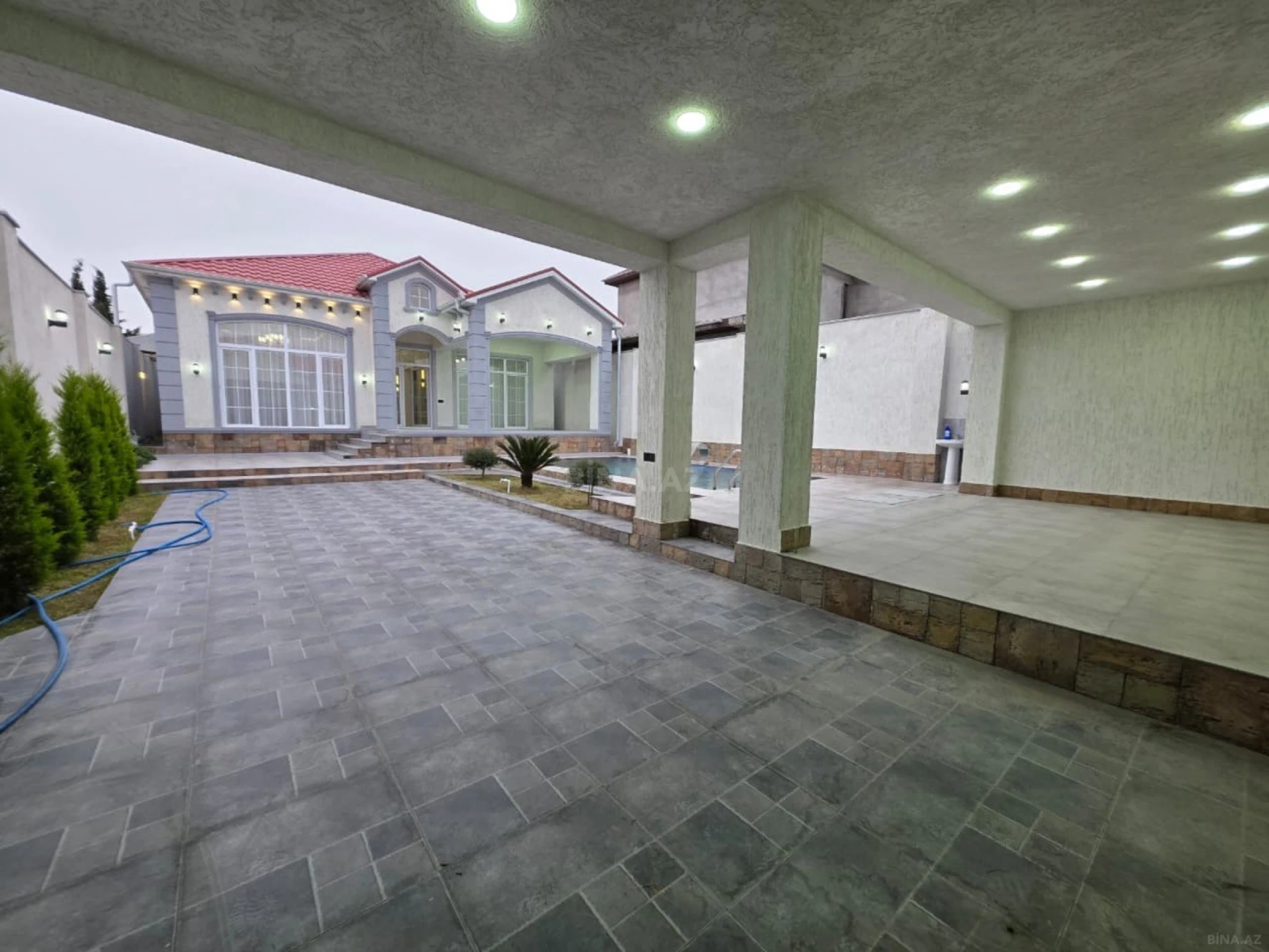 Satılır 4 otaqlı həyət evi 150 m²