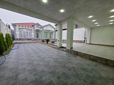 Satılır 4 otaqlı həyət evi 150 m²