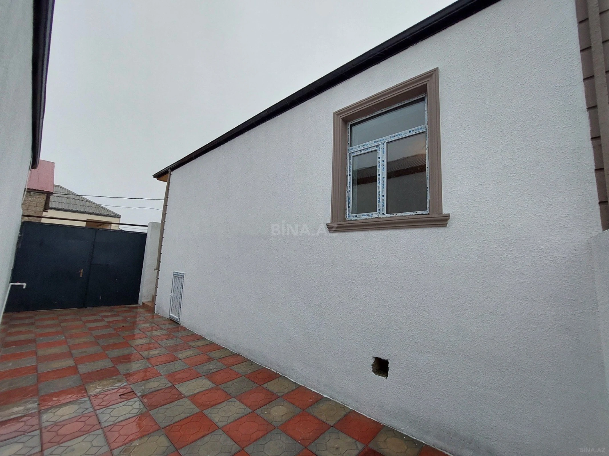 Satılır 3 otaqlı həyət evi 100 m²