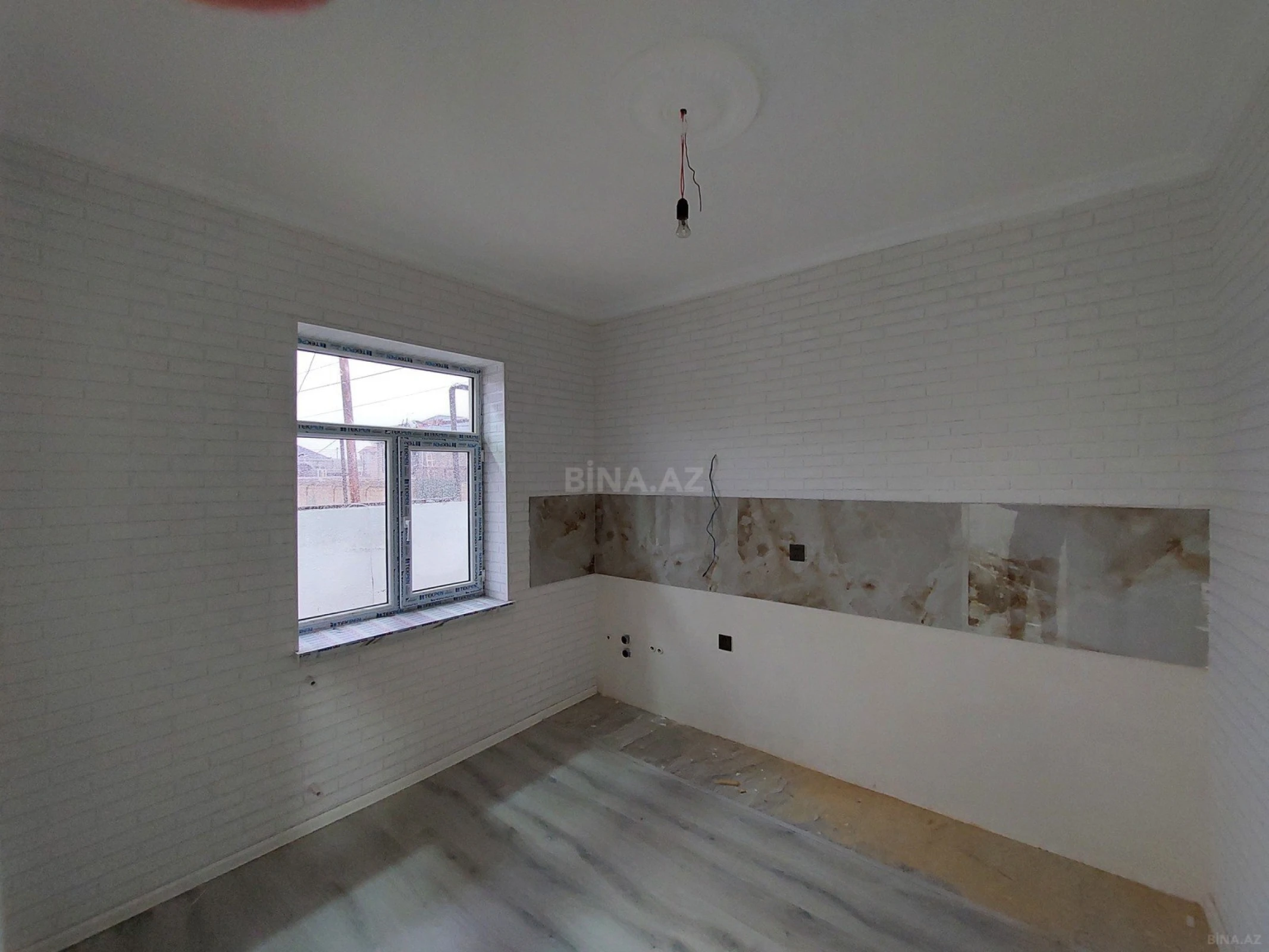 Satılır 3 otaqlı həyət evi 100 m²