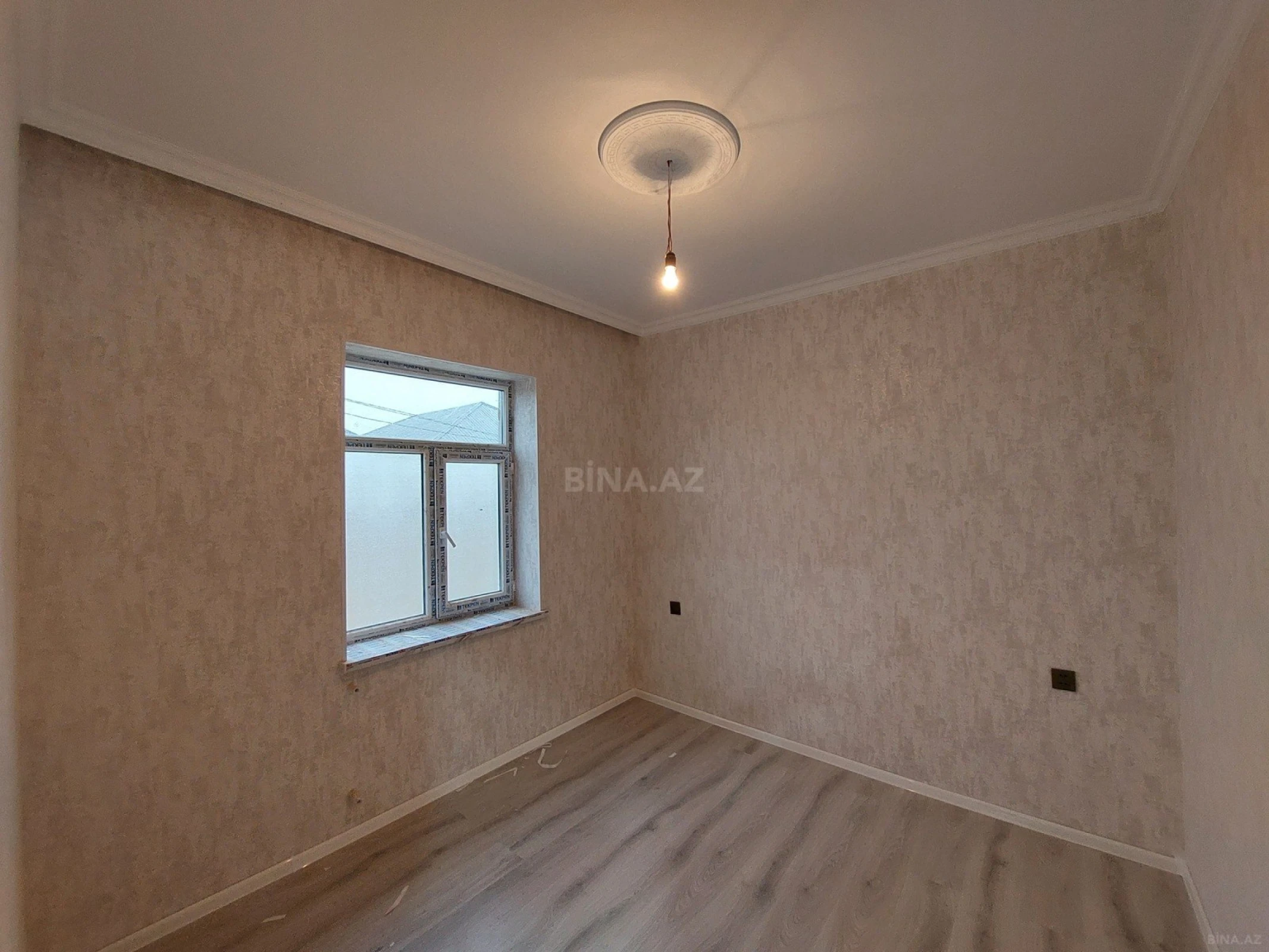 Satılır 3 otaqlı həyət evi 100 m²