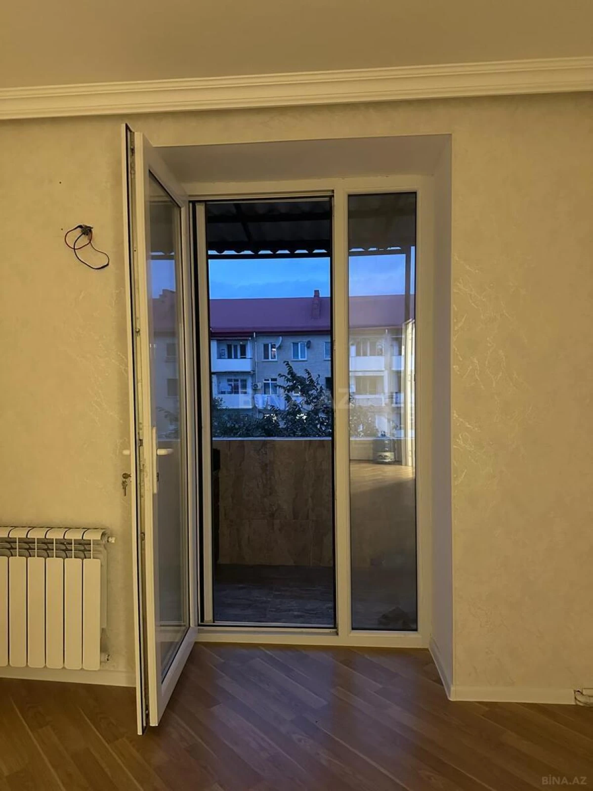Satılır 2 otaqlı mənzil 52 m²