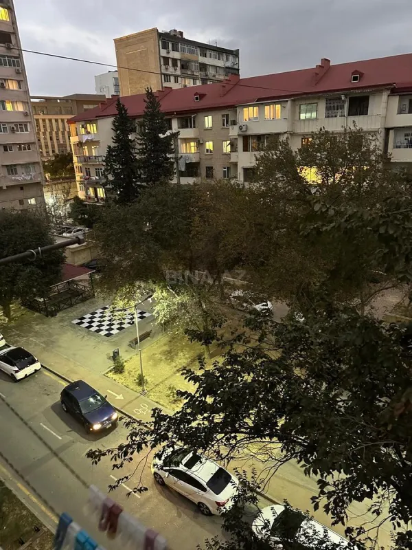 Satılır 2 otaqlı mənzil 52 m²