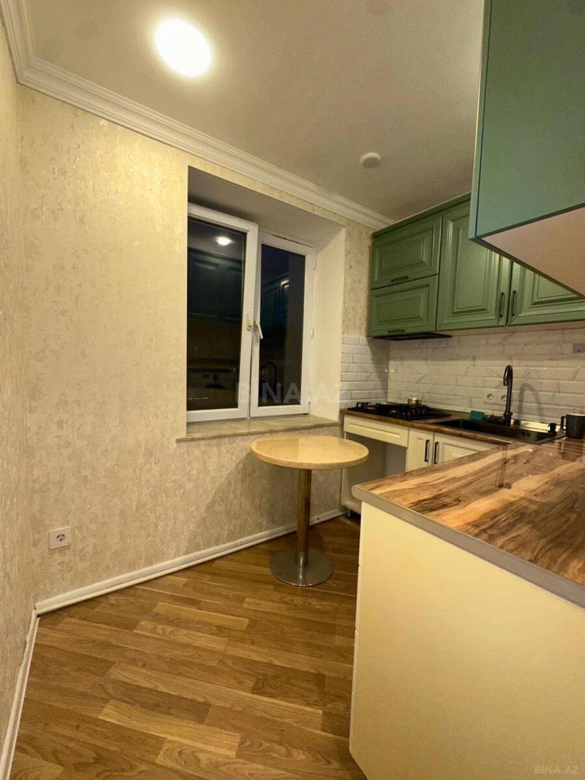 Satılır 2 otaqlı mənzil 52 m²