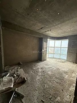 Satılır 3 otaqlı mənzil 112 m²