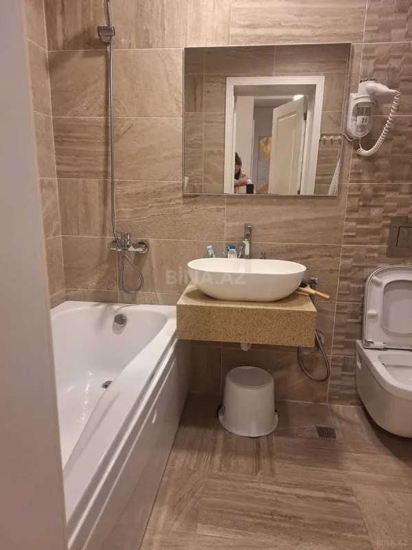 Satılır 3 otaqlı mənzil 125 m²
