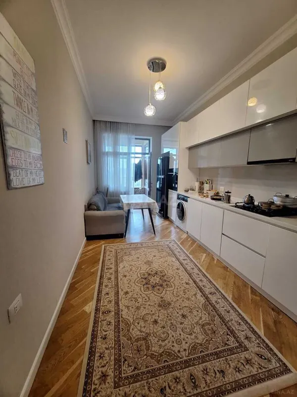 Satılır 3 otaqlı mənzil 125 m²