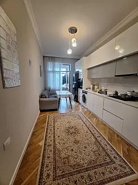 Satılır 3 otaqlı mənzil 125 m²