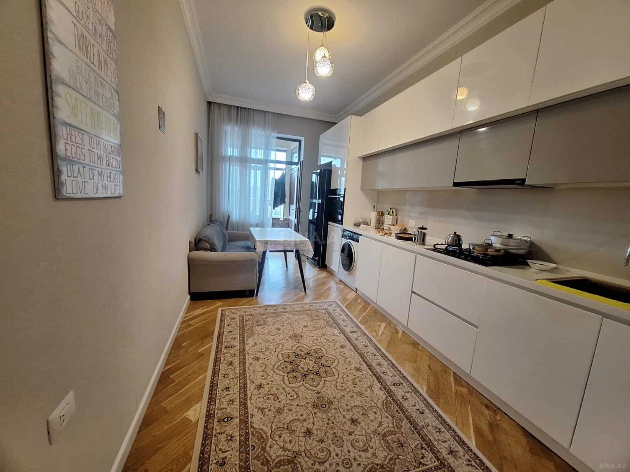 Satılır 3 otaqlı mənzil 125 m²