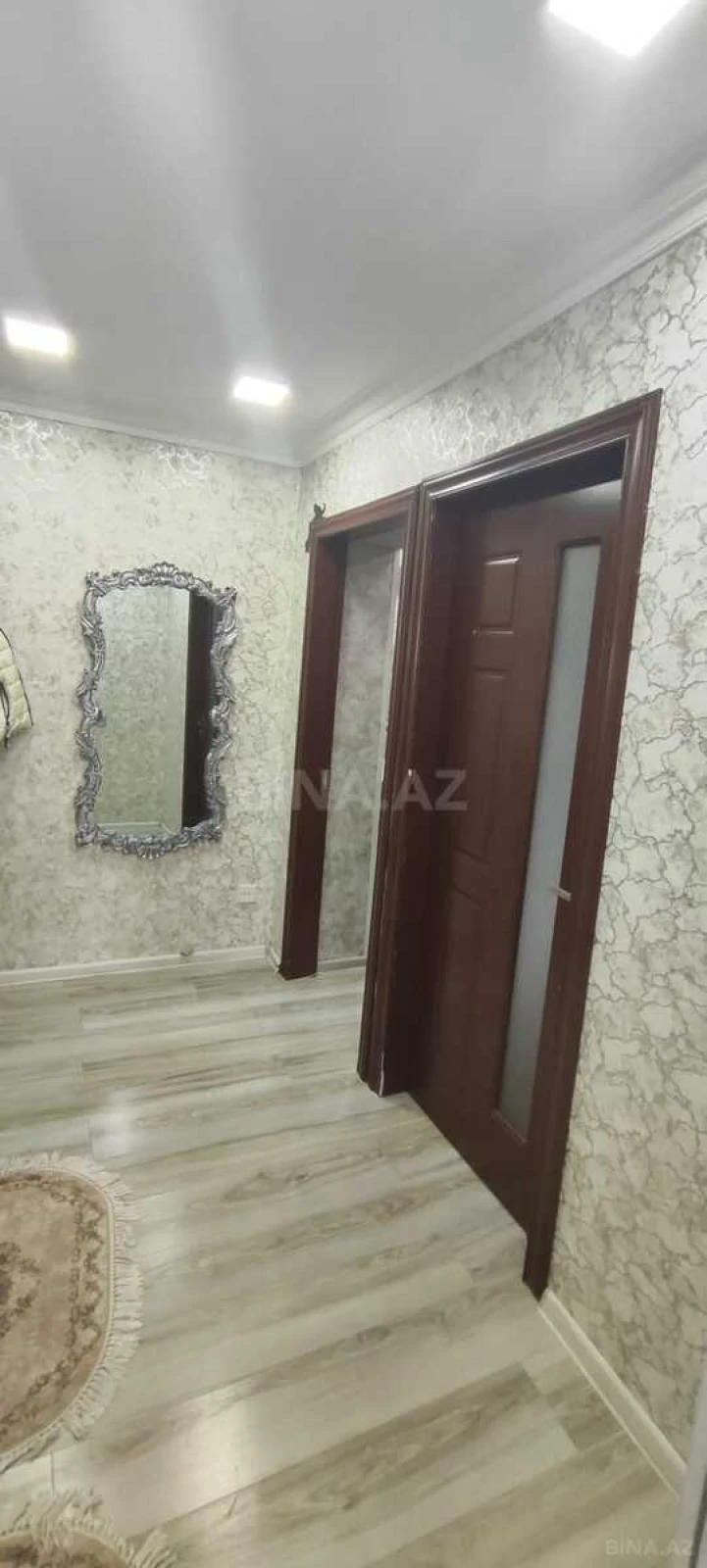 Satılır 4 otaqlı mənzil 110 m²