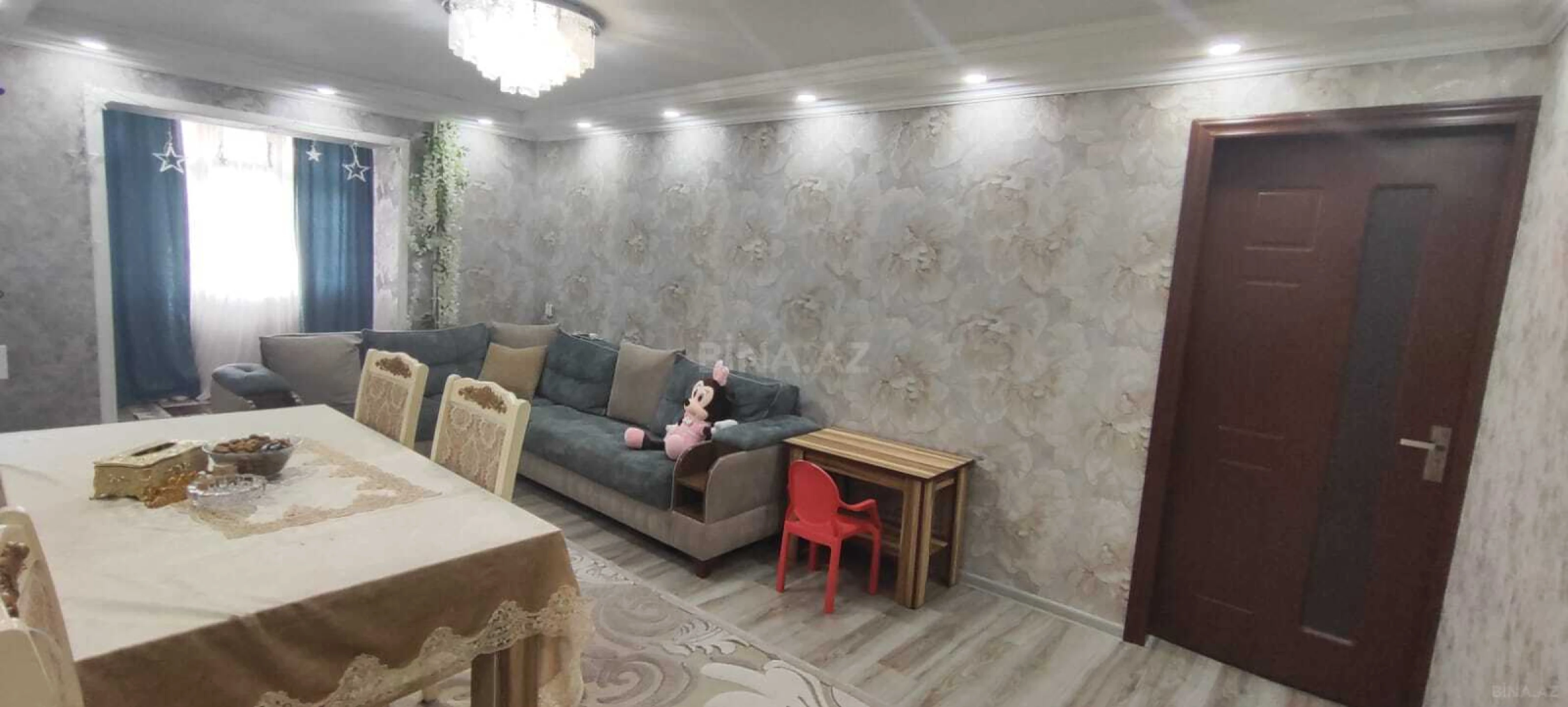 Satılır 4 otaqlı mənzil 110 m²