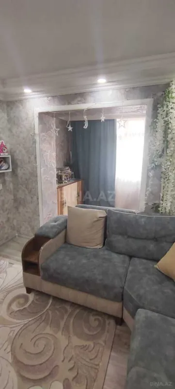 Satılır 4 otaqlı mənzil 110 m²