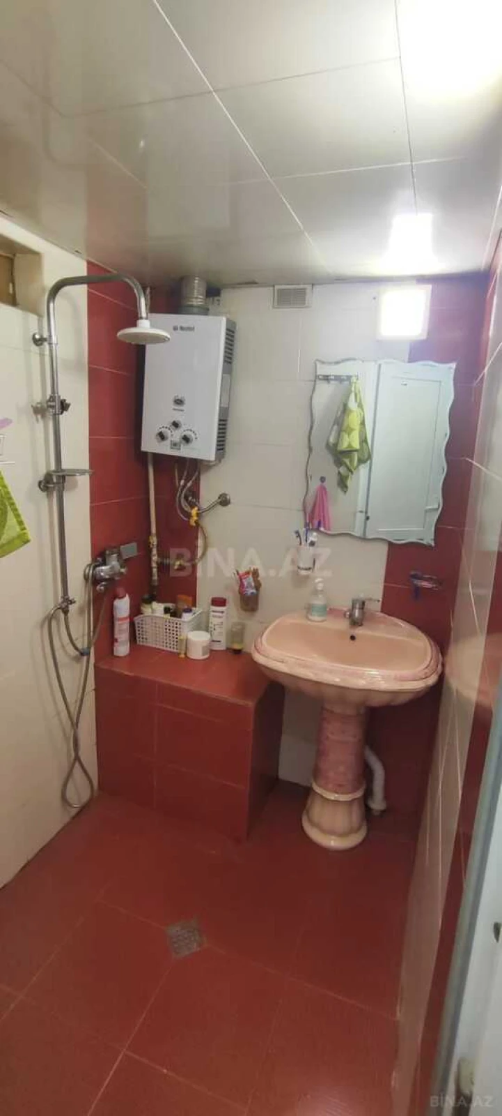 Satılır 4 otaqlı mənzil 110 m²