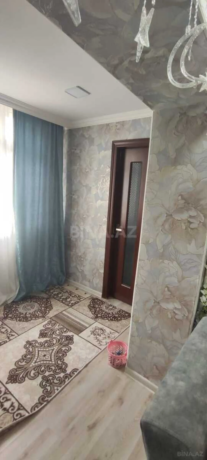 Satılır 4 otaqlı mənzil 110 m²
