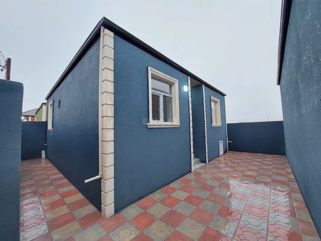 Satılır 3 otaqlı həyət evi 100 m²