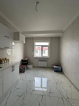 Satılır 3 otaqlı mənzil 82 m²