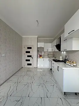 Satılır 3 otaqlı mənzil 82 m²