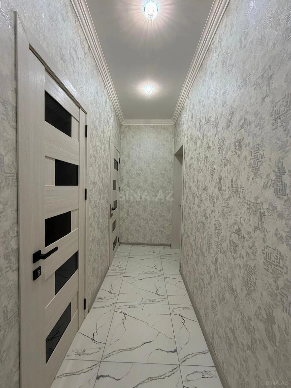 Satılır 3 otaqlı mənzil 82 m²