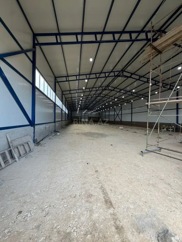 Kirayə verilir obyekt 1100 m²