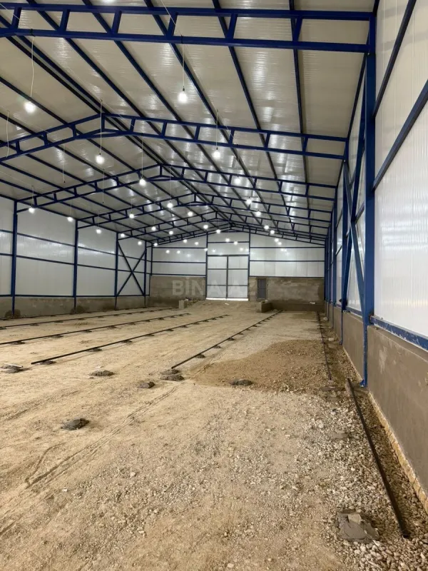 Kirayə verilir obyekt 1100 m²