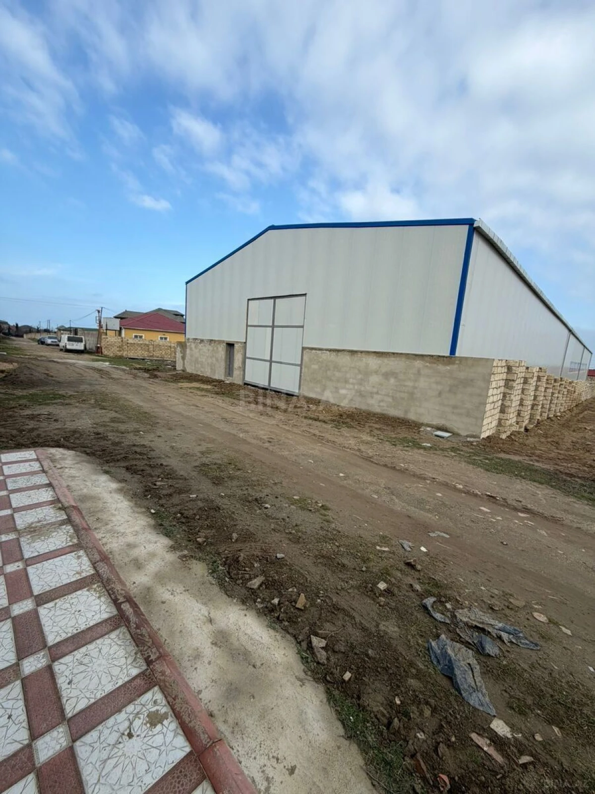 Kirayə verilir obyekt 1100 m²