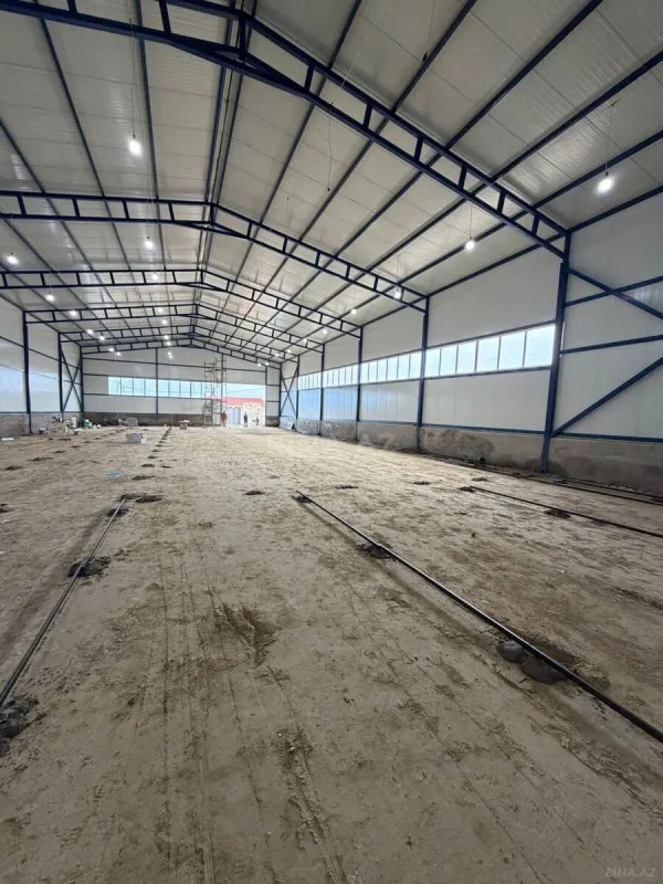 Kirayə verilir obyekt 1100 m²