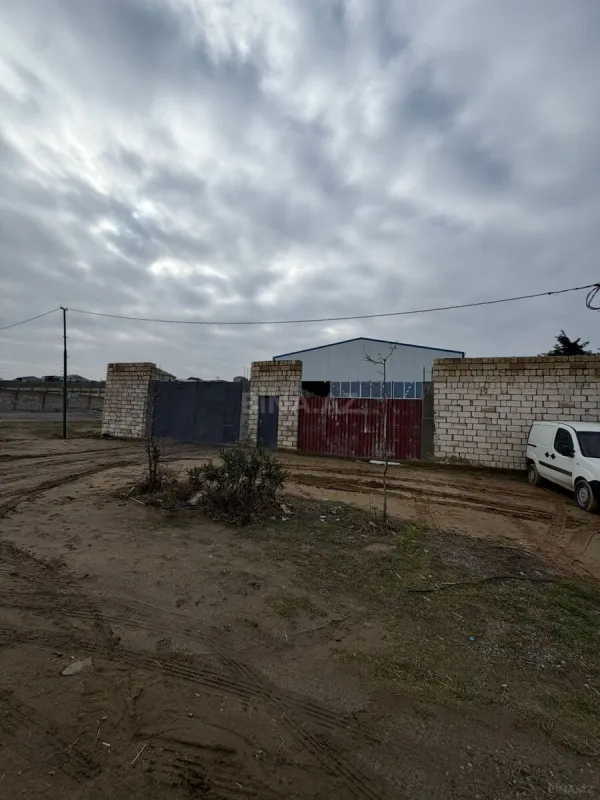 Kirayə verilir obyekt 1100 m²