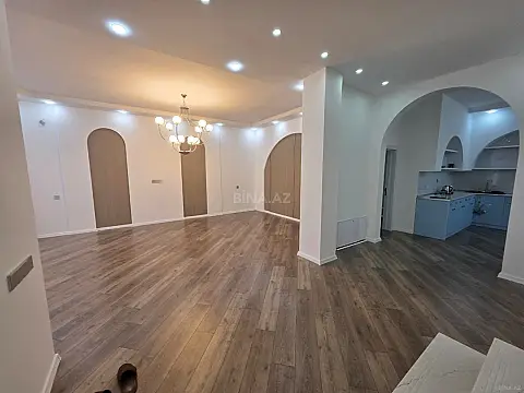 Satılır 5 otaqlı həyət evi 210 m²
