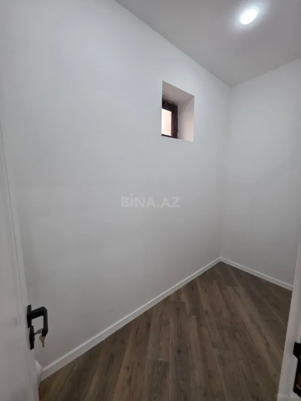 Satılır 5 otaqlı həyət evi 210 m²