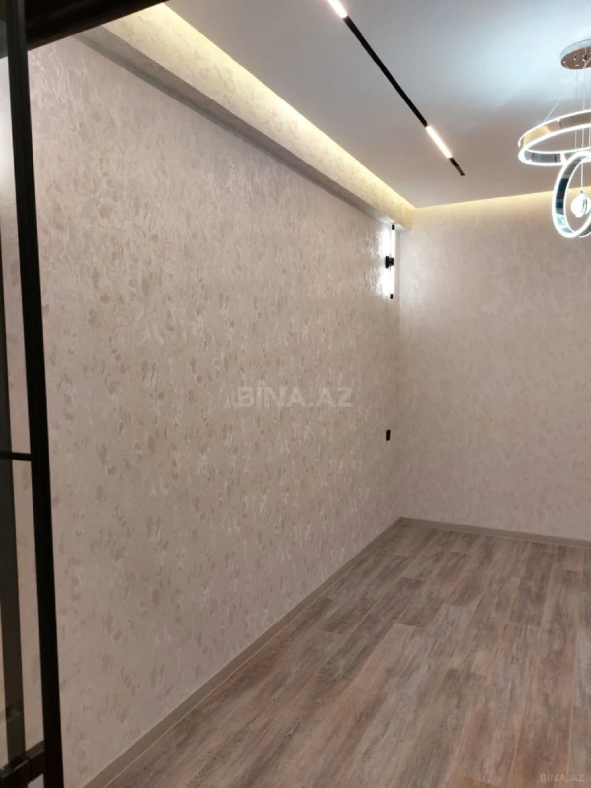Satılır 2 otaqlı mənzil 58.5 m²