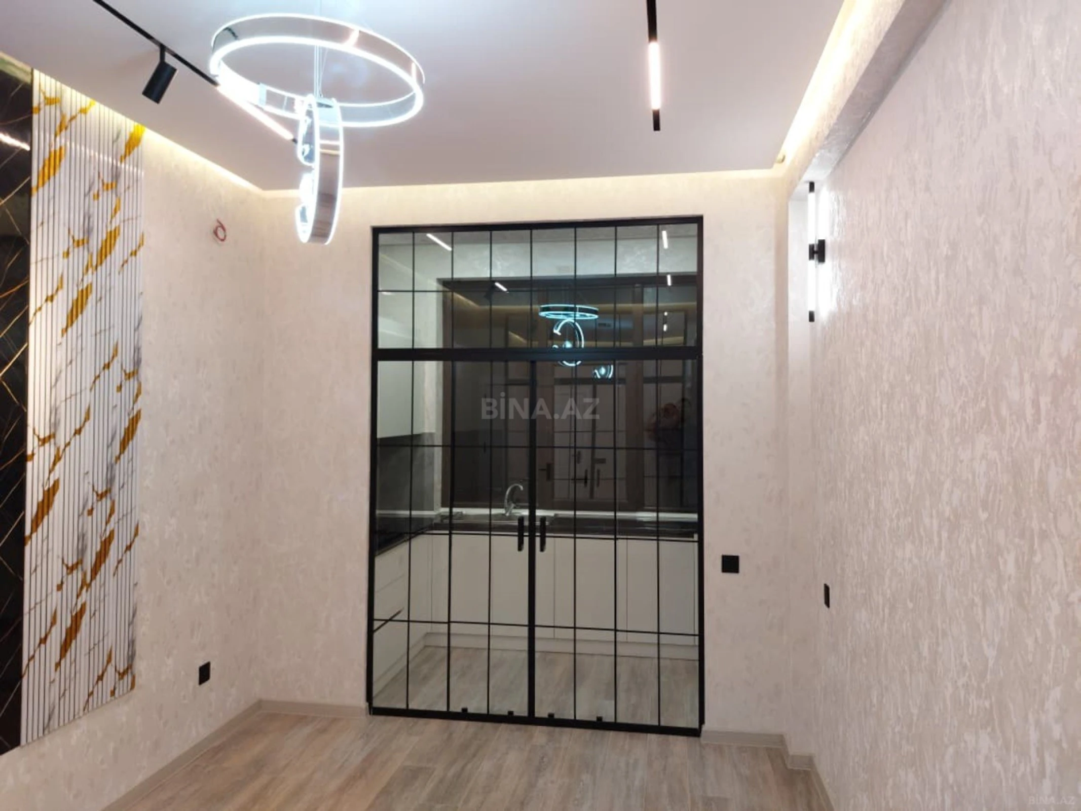 Satılır 2 otaqlı mənzil 58.5 m²